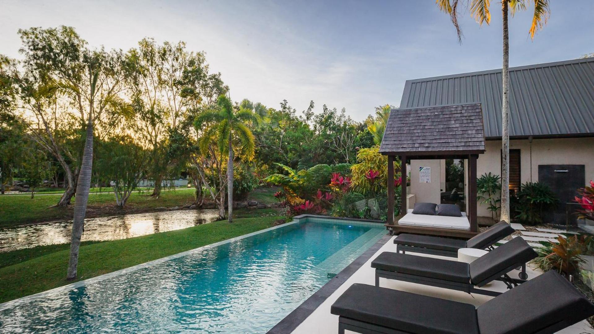 Niramaya Villas And Spa Port Douglas Bagian luar foto