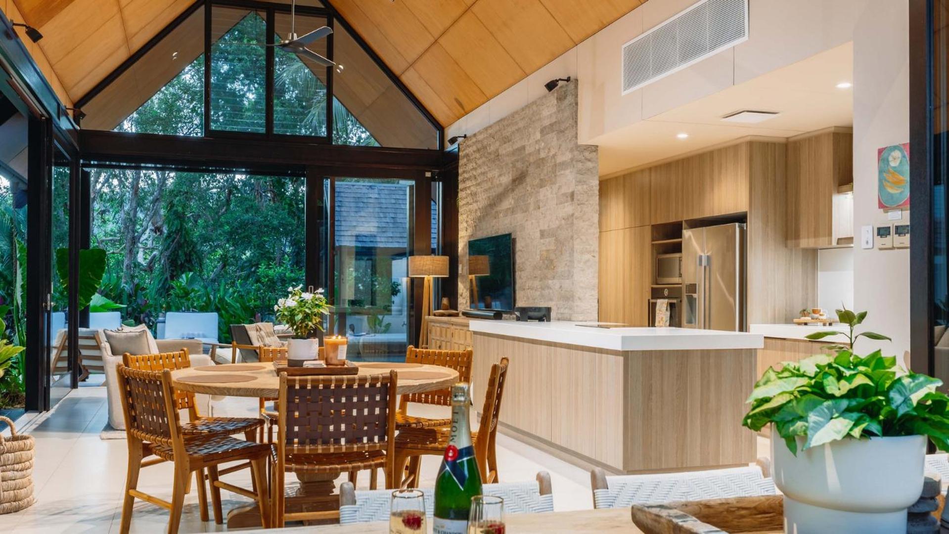 Niramaya Villas And Spa Port Douglas Bagian luar foto