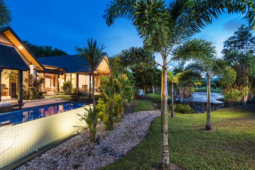 Niramaya Villas And Spa Port Douglas Bagian luar foto
