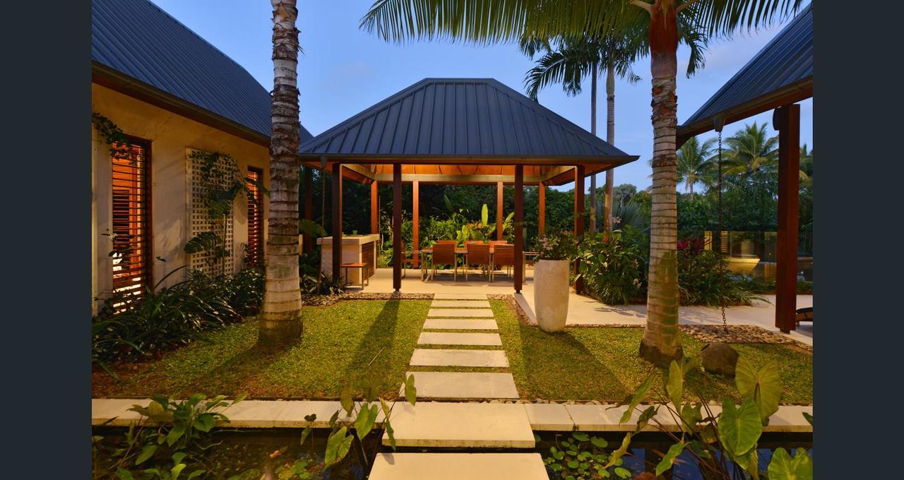 Niramaya Villas And Spa Port Douglas Bagian luar foto